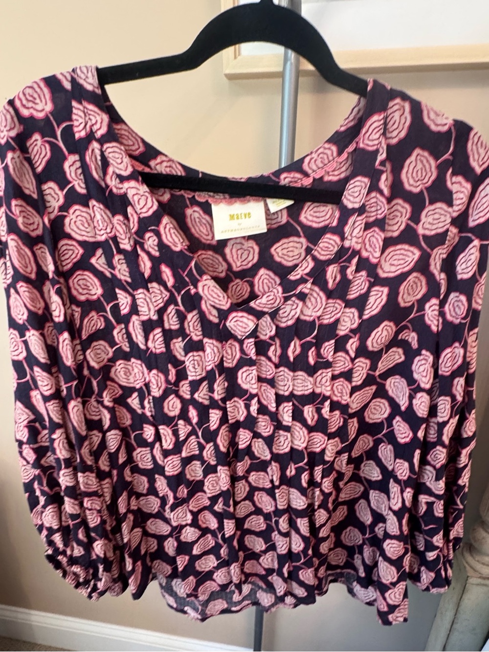 Maeve by Anthropology Cathy Blouse  Floral V-neck Size Med Very good Condition